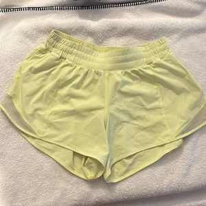 Lululemon hotty hot shorts 8 tall